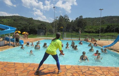 Atividades na Piscina